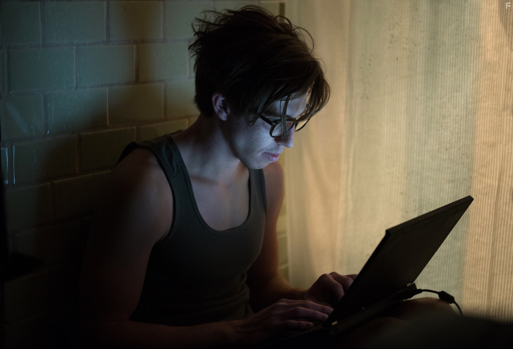 Beau Knapp in Сигнал (2014)