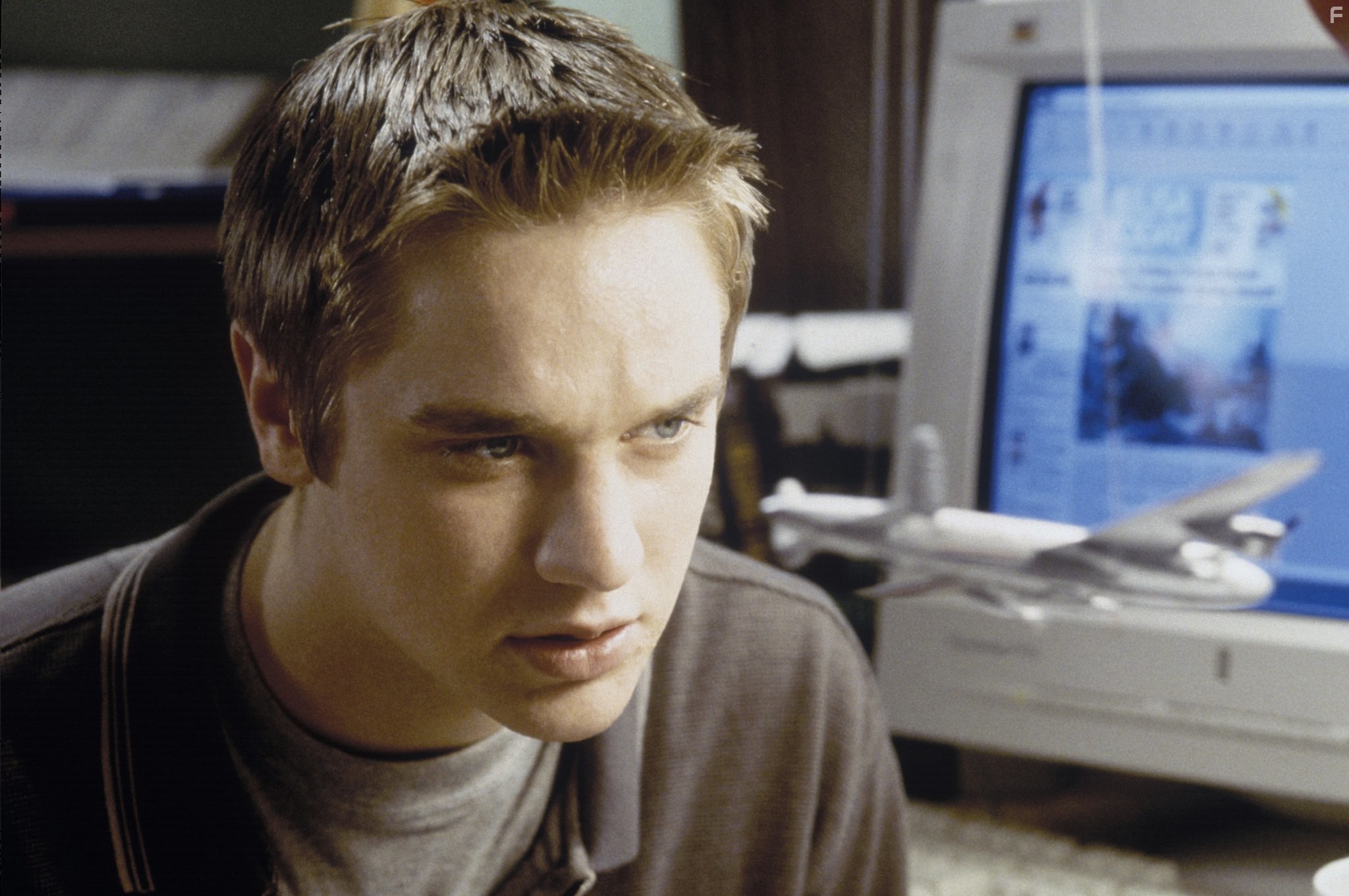 Devon Sawa in Пункт назначения (2000)