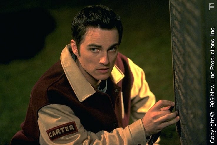 Kerr Smith co-stars as Carter Hogan