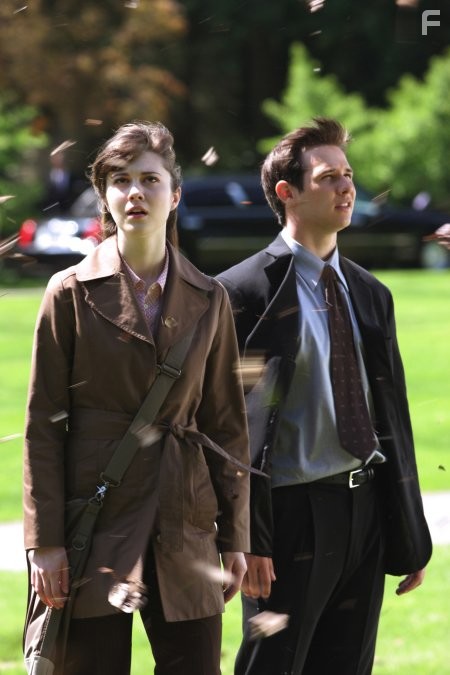 Ryan Merriman and Mary Elizabeth Winstead in Пункт назначения 3 (2006)