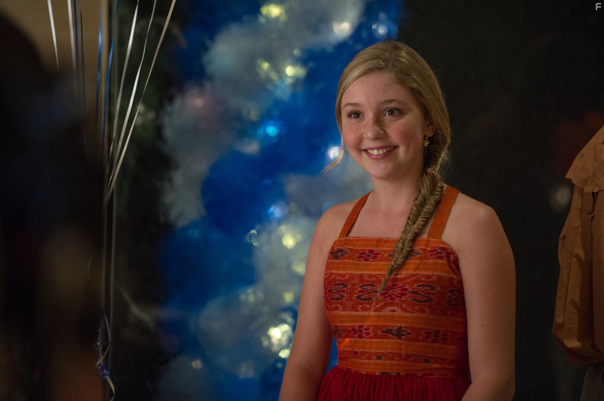 Cozi Zuehlsdorff in История дельфина 2 (2014)