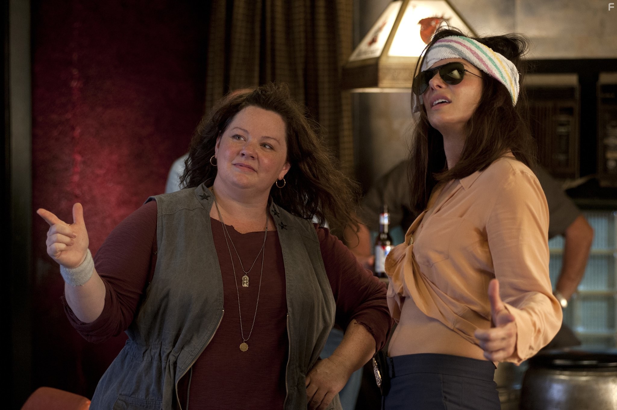 Sandra Bullock and Melissa McCarthy in Копы в юбках (2013)