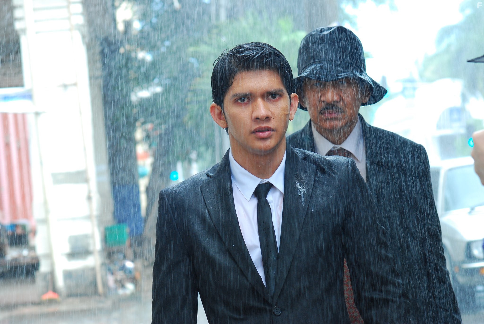 Cok Simbara and Iko Uwais in Рейд 2 (2014)