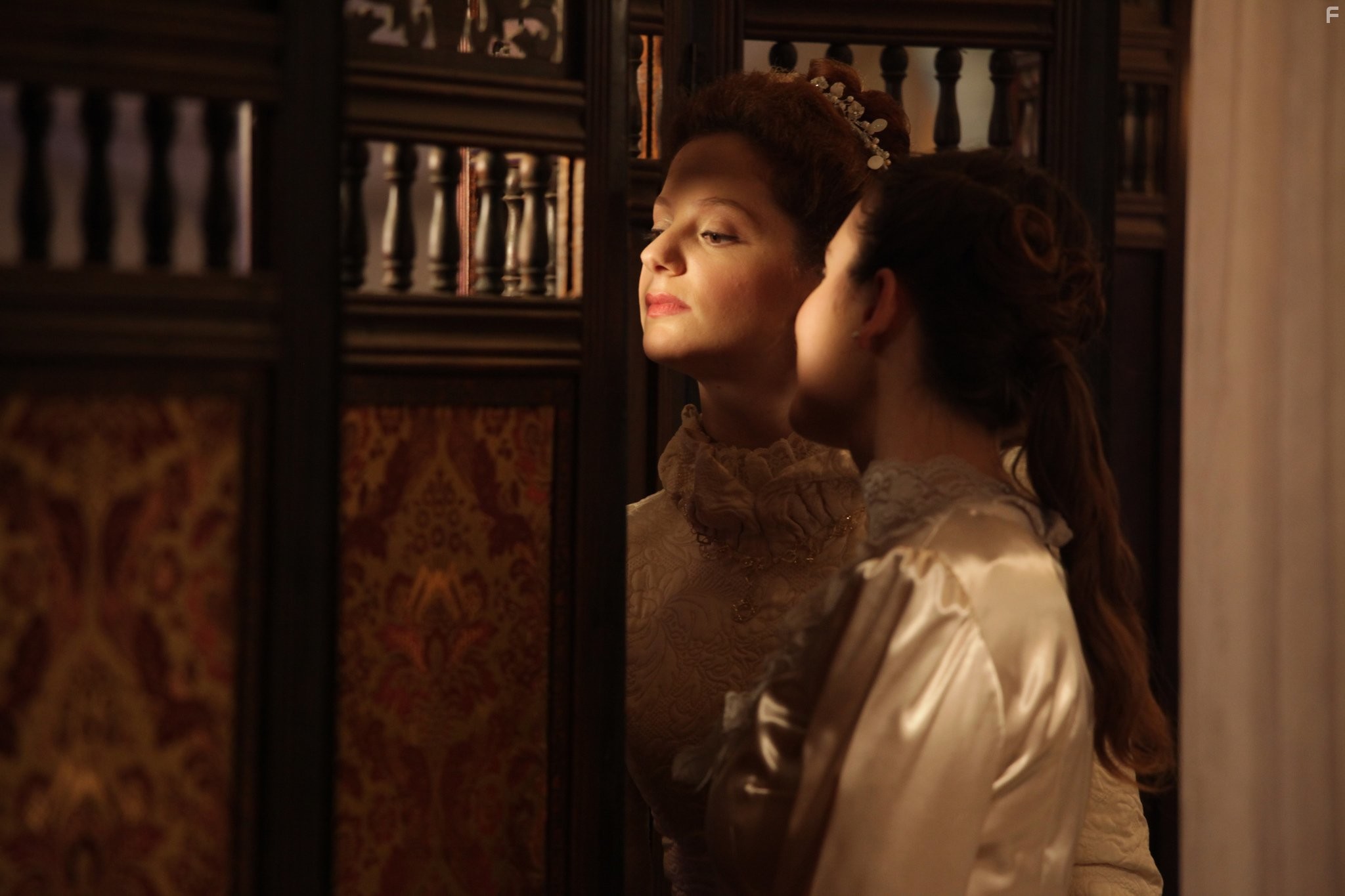 Renana Raz, Hadas Yaron, and Yael Tal in Заполнить пустоту (2012)