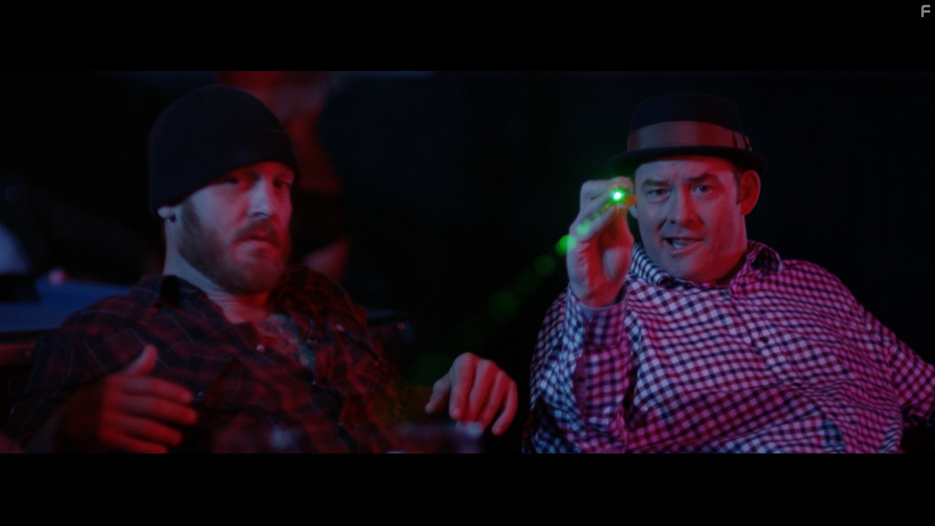 Ethan Embry and David Koechner in Дешевый трепет (2013)
