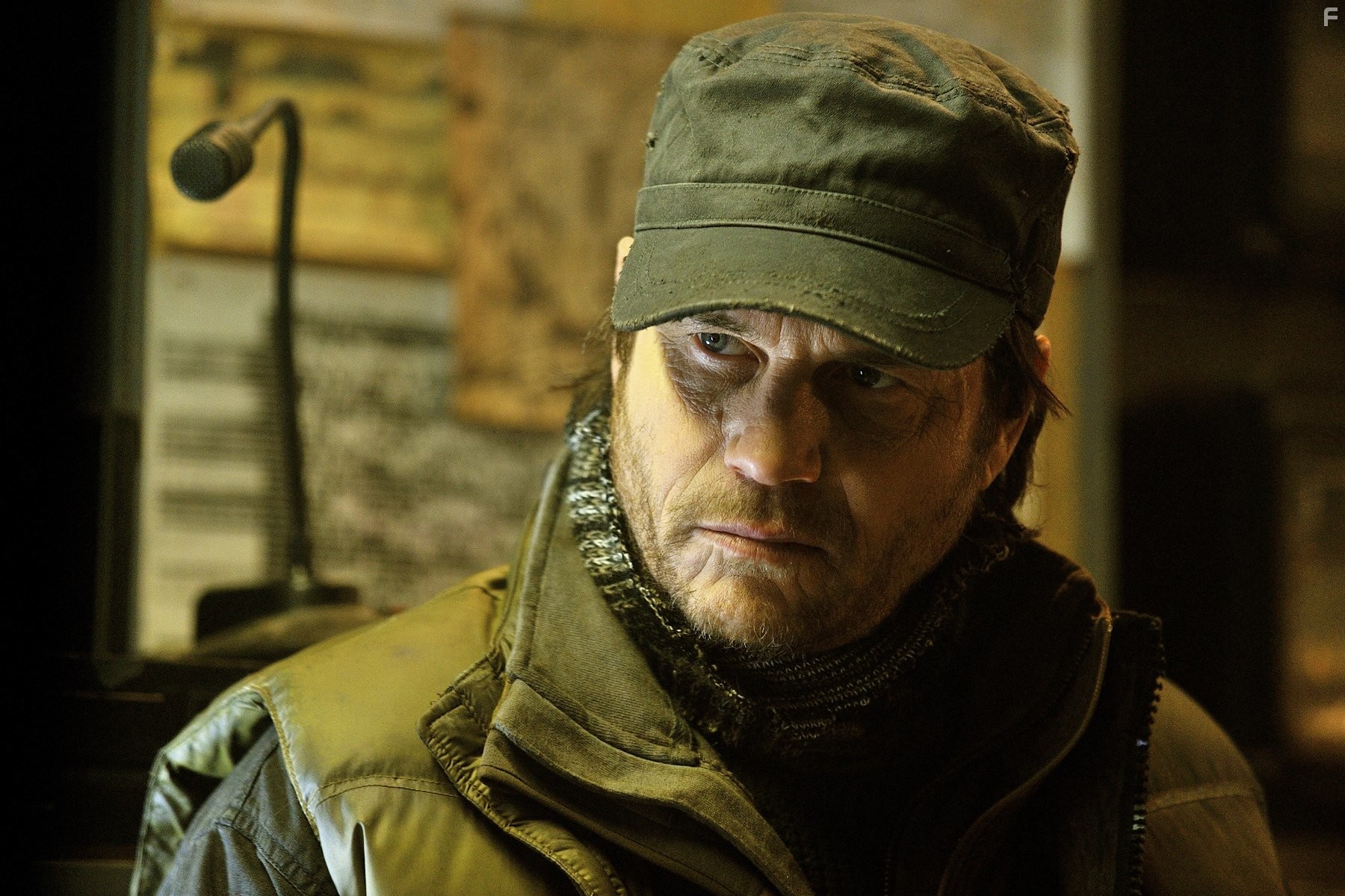 Bill Paxton in Колония (2013)