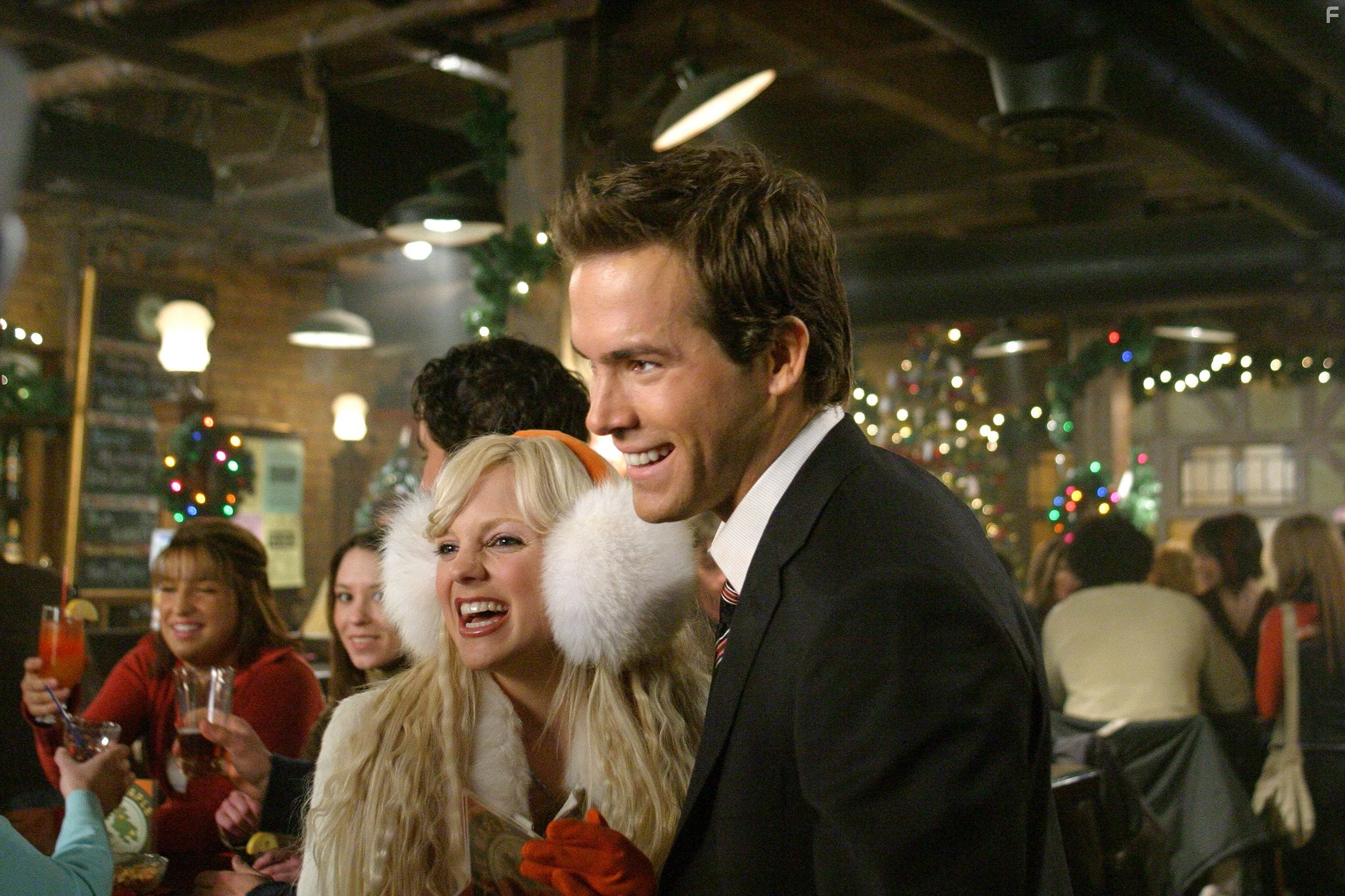 Ryan Reynolds and Anna Faris in Просто друзья (2005)