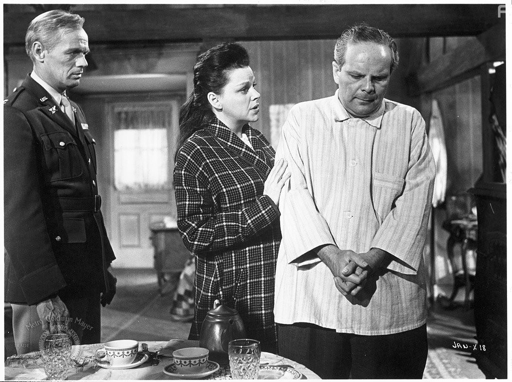 Judy Garland, Richard Widmark, and Howard Caine in Нюрнбергский процесс (1961)