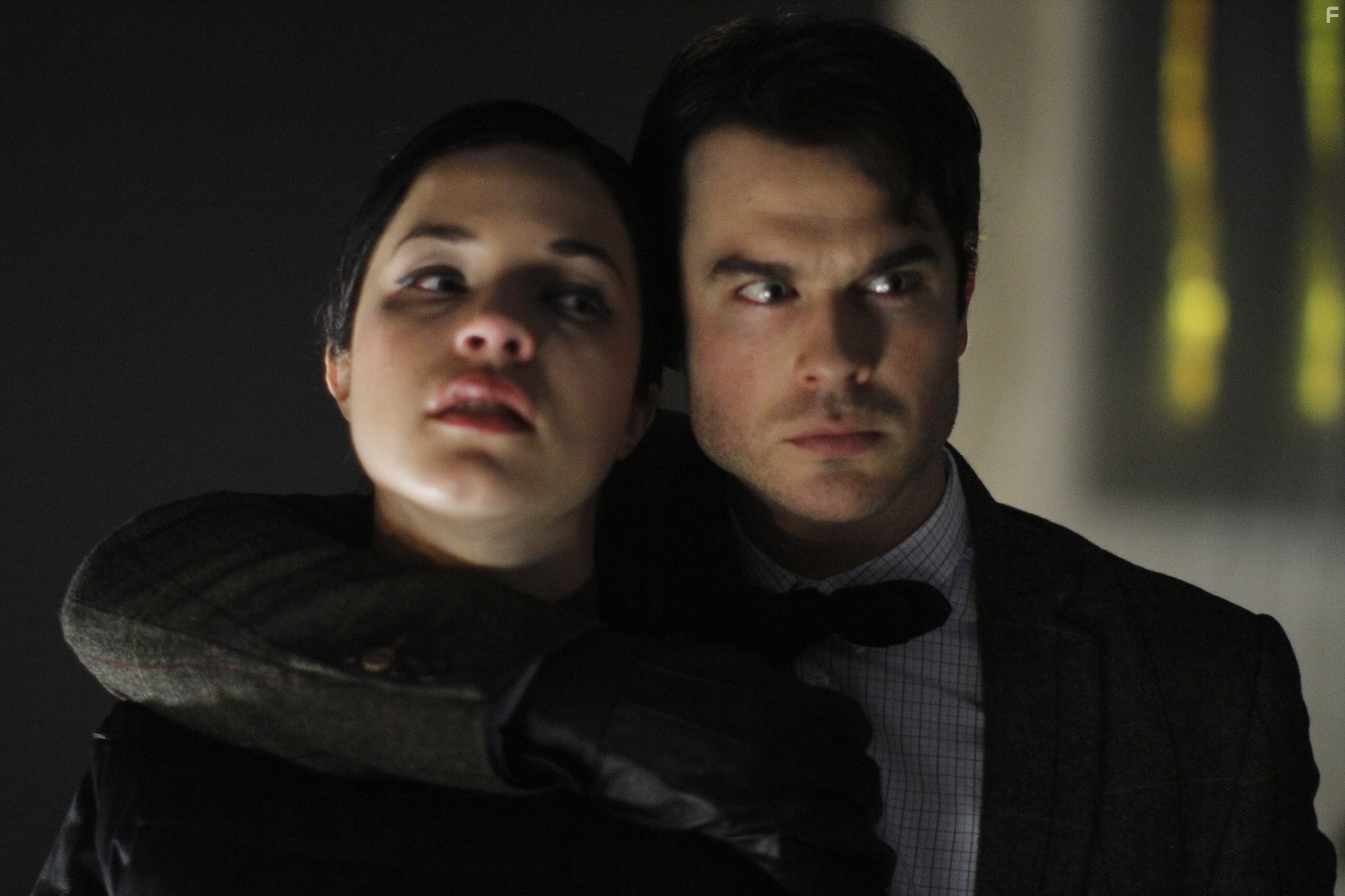 Ian Somerhalder and Alexis Knapp in Аномалия (2014)