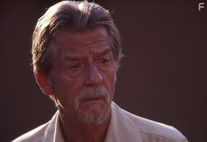 John Hurt in Отстреливая собак (2005)