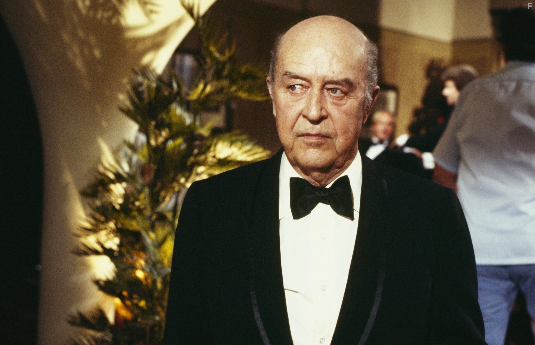 Ray Milland in Лодка любви (1977)