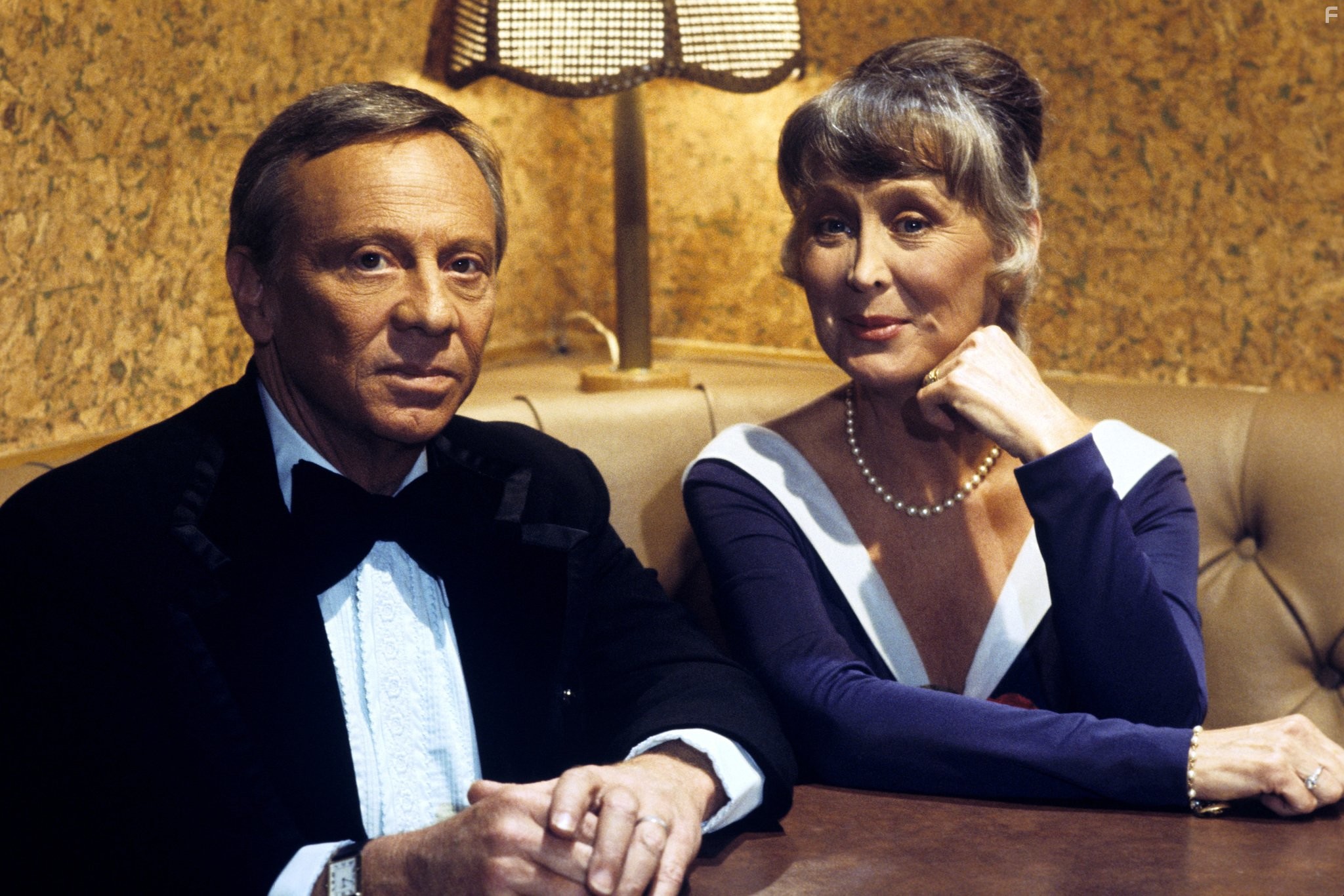 Norman Fell and Betty Garrett in Лодка любви (1977)