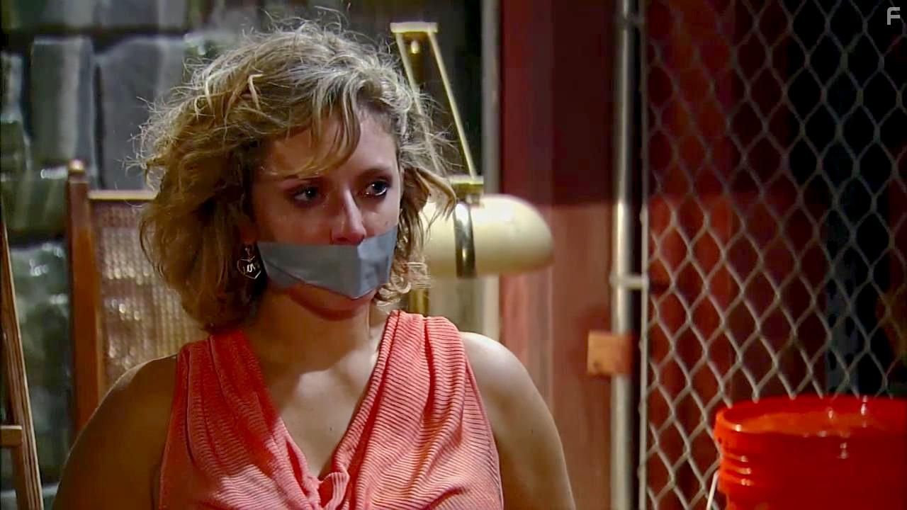 Yrahid Leylanni in Relaciones Peligrosas (2012)