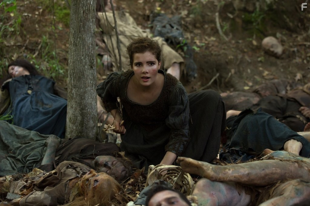 Elise Eberle in Салем (2014)