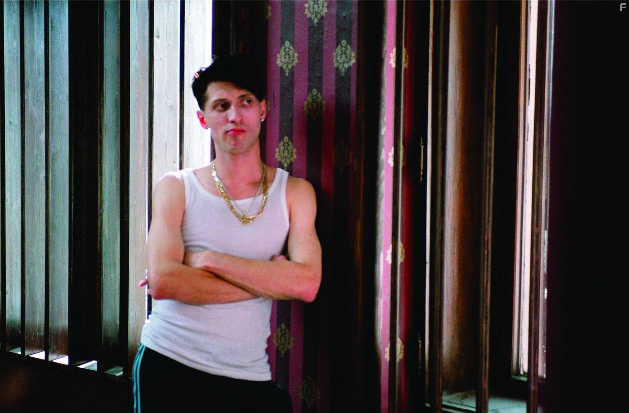 Eugene Hutz in Свет вокруг (2005)