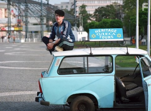 Свет вокруг (2005)