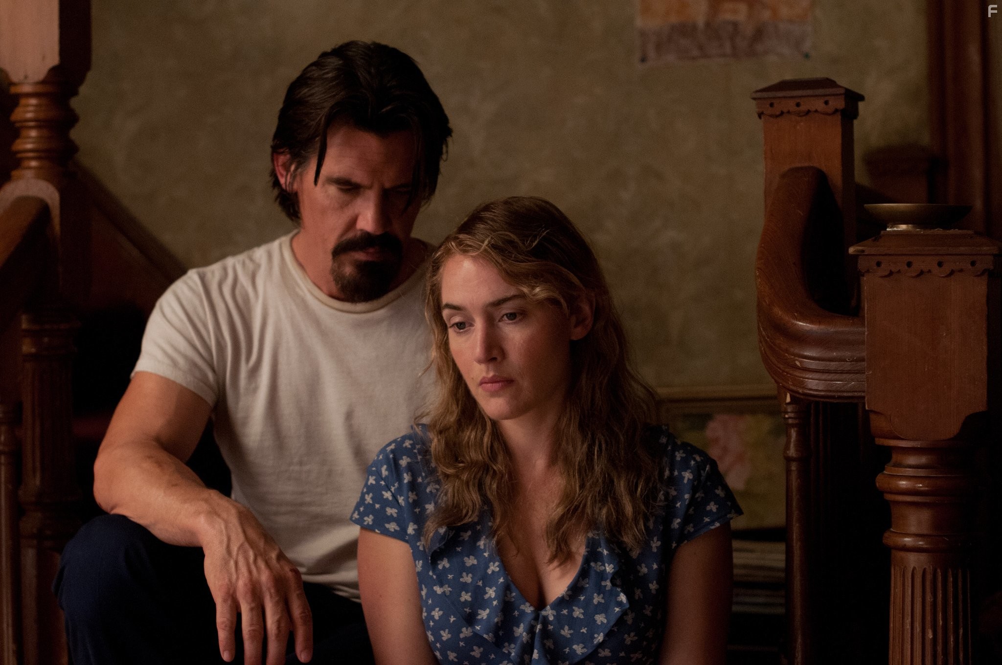 Kate Winslet and Josh Brolin in День труда (2013)