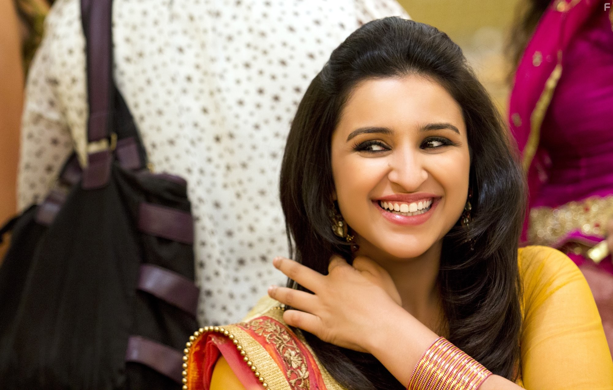 Parineeti Chopra in Она улыбается, она в западне! (2014)
