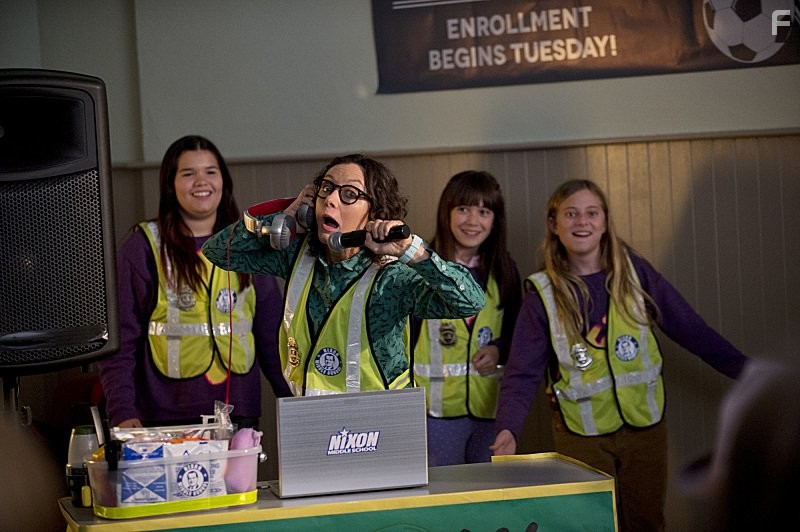 Sara Gilbert in Плохая училка (2014)