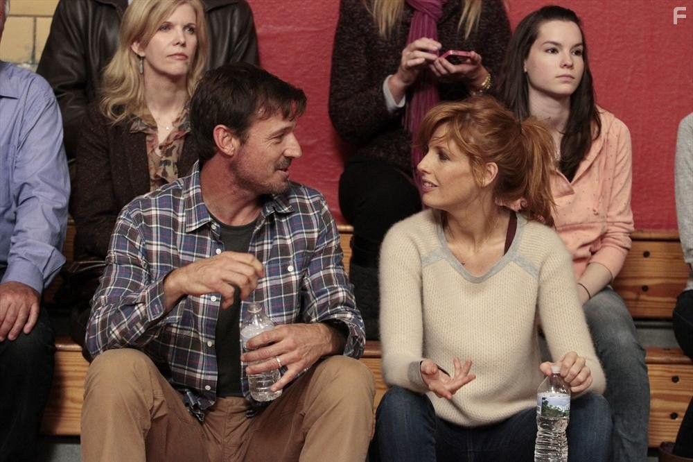 David Chisum and Kelly Reilly in Чёрный ящик (2014)