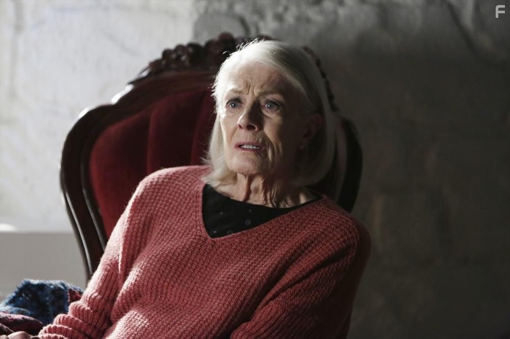 Vanessa Redgrave in Чёрный ящик (2014)
