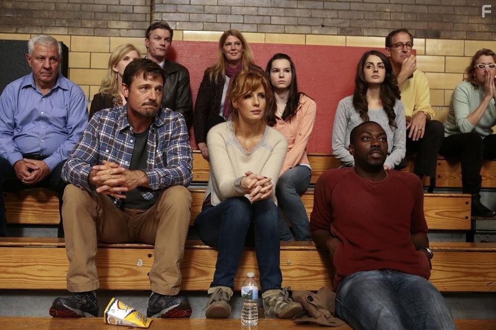 David Chisum, Kelly Reilly, and David Ajala in Чёрный ящик (2014)