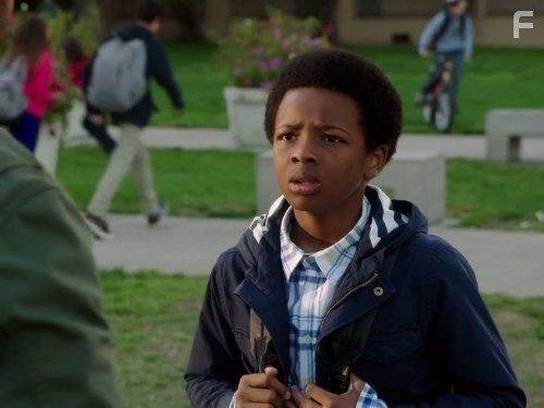 Dusan Brown in Мой мальчик (2014)