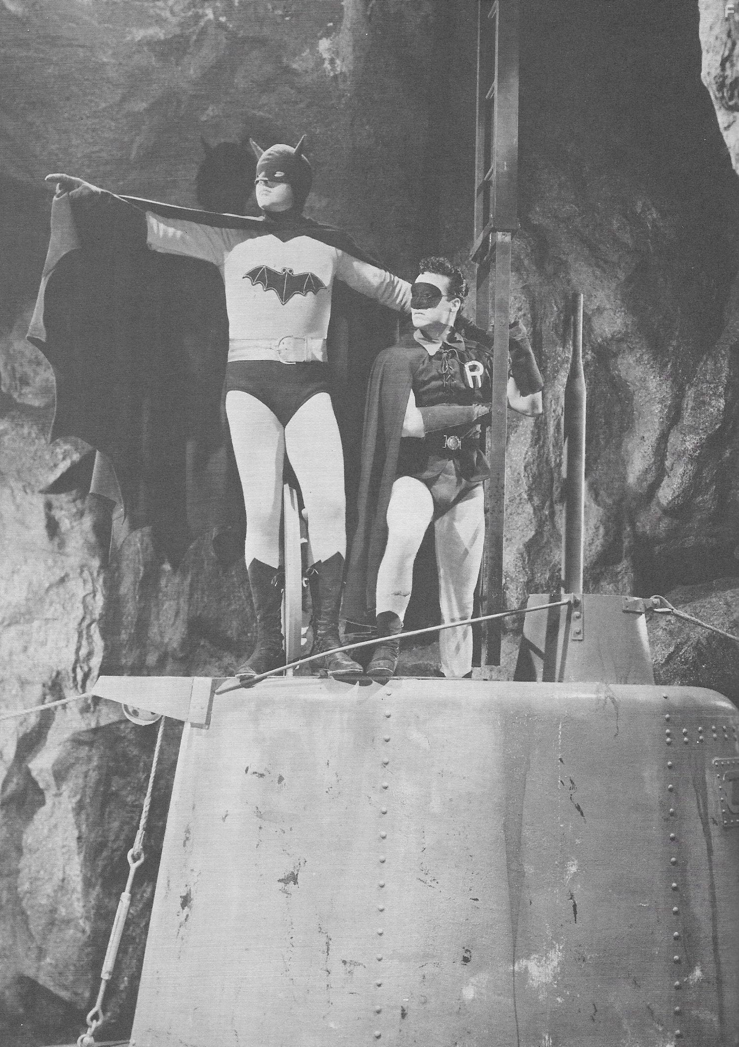 Johnny Duncan and Robert Lowery in Batman and Robin (1949)