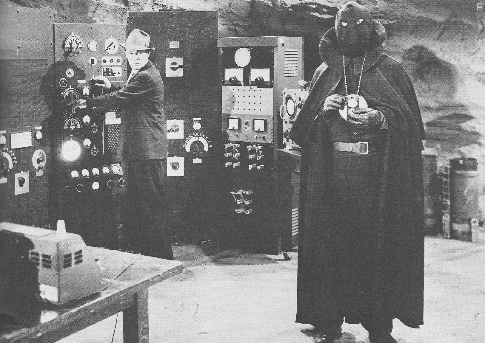 William Fawcett and Greg McClure in Batman and Robin (1949)