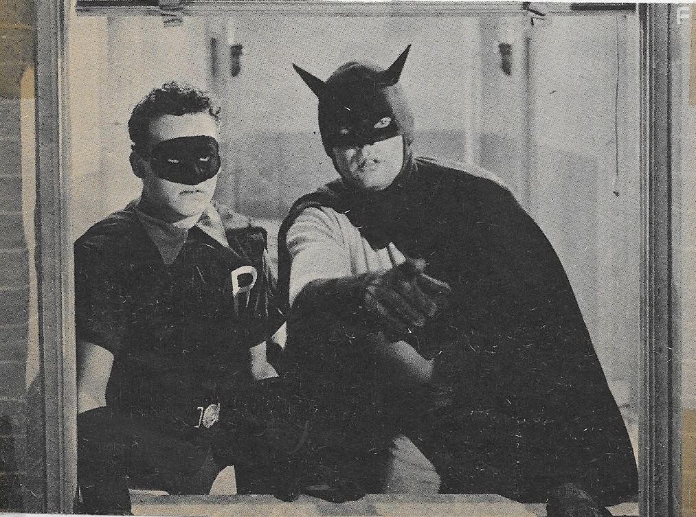Johnny Duncan and Robert Lowery in Batman and Robin (1949)