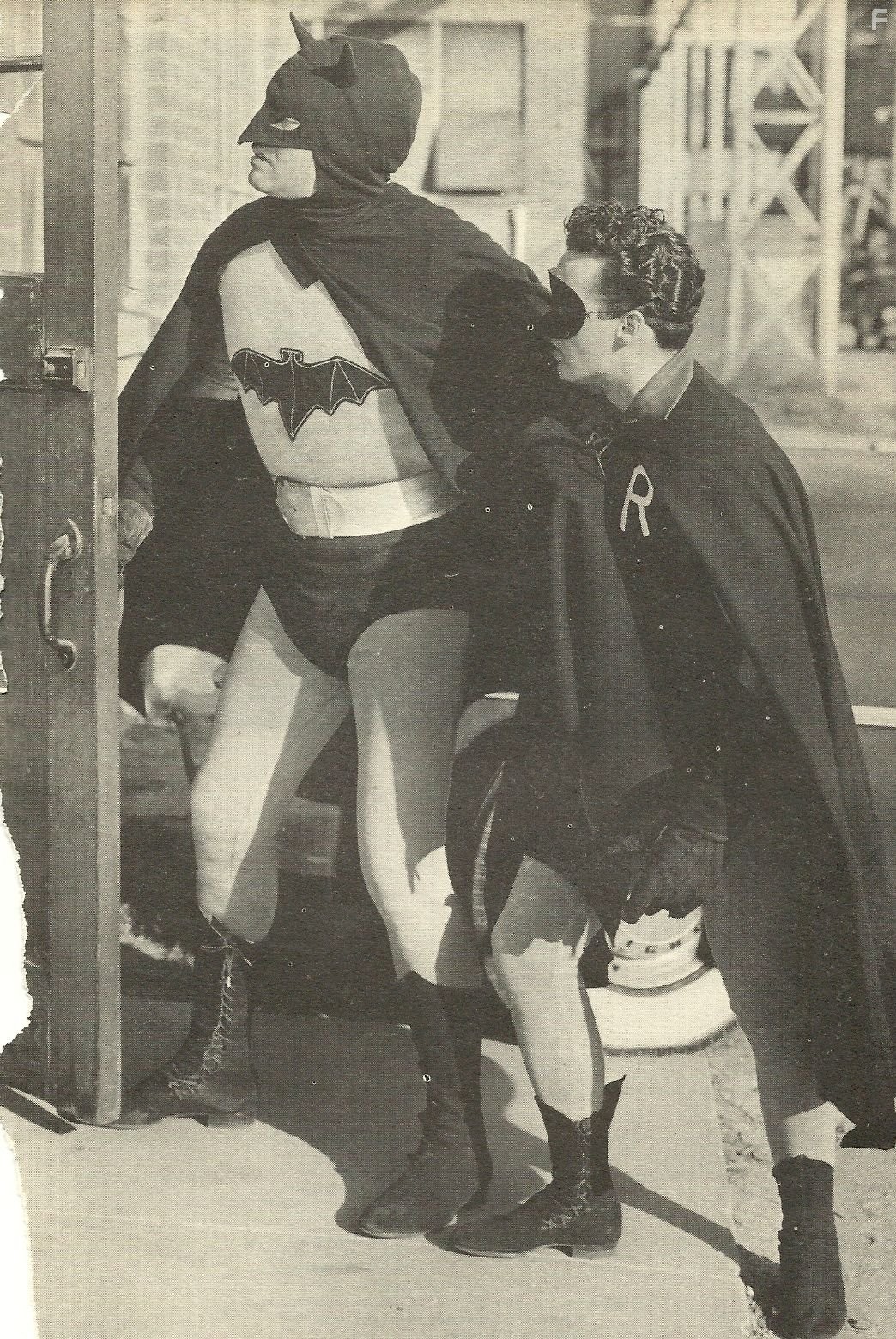 Johnny Duncan and Robert Lowery in Batman and Robin (1949)