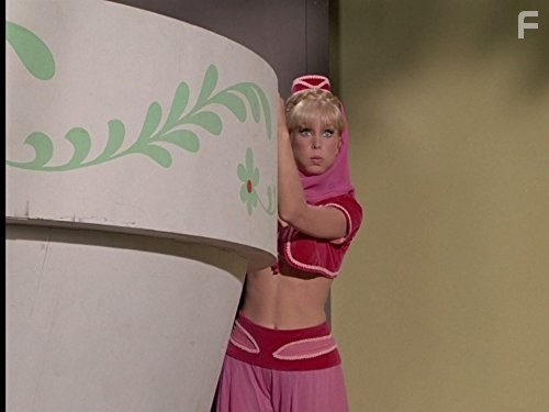 Barbara Eden in Я мечтаю о Джинни (1965)