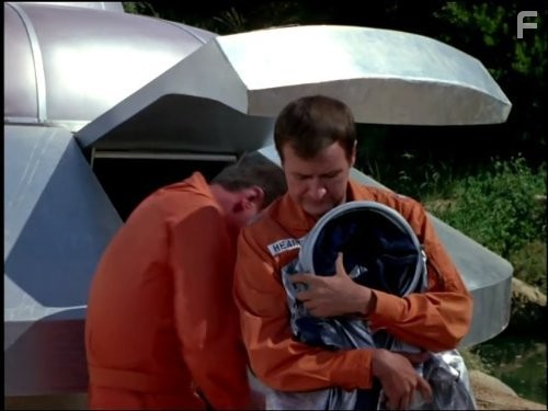 Bill Daily in Я мечтаю о Джинни (1965)