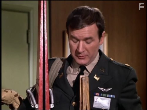 Bill Daily in Я мечтаю о Джинни (1965)