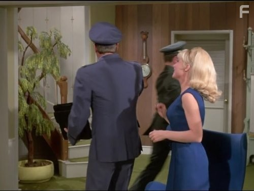 Barbara Eden in Я мечтаю о Джинни (1965)