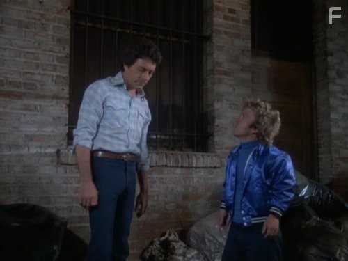 Bill Bixby and Tommy Madden in Невероятный Халк (1978)