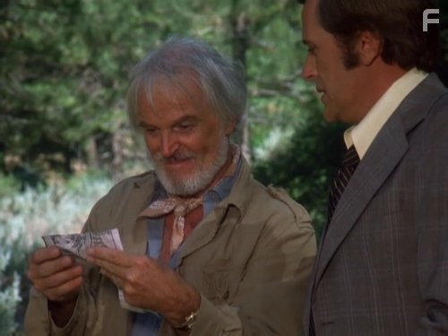 Jack Colvin and Dennis Patrick in Невероятный Халк (1978)