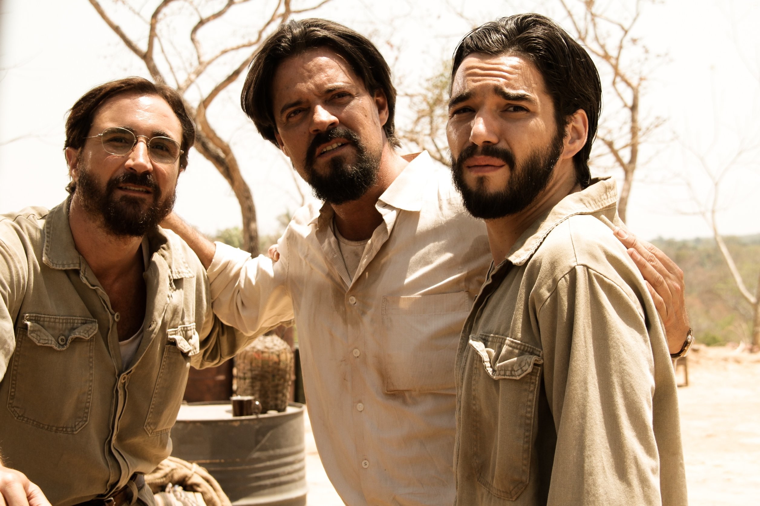 Caio Blat, Felipe Camargo, and Jo?o Miguel in Xingu (2012)