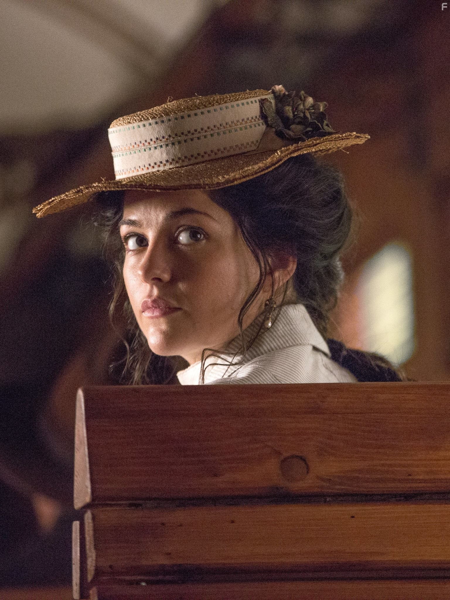 Sarah Greene in Страшные сказки (2014)