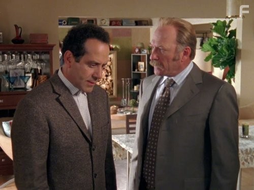 Tony Shalhoub and Ted Levine in Дефективный детектив (2002)