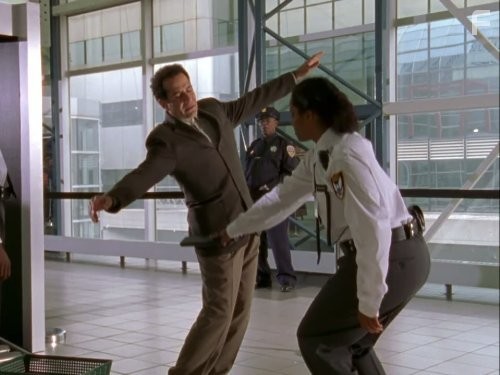 Tony Shalhoub in Дефективный детектив (2002)