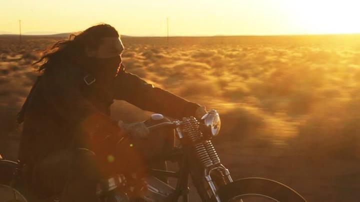 Jason Momoa in Путь в Палому (2014)