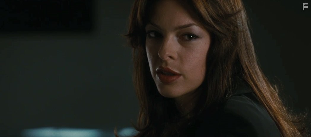 Pollyanna McIntosh in Экзамен (2009)