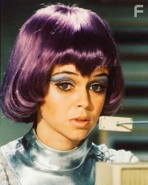 Gabrielle Drake in Н.Л.О. (1970)