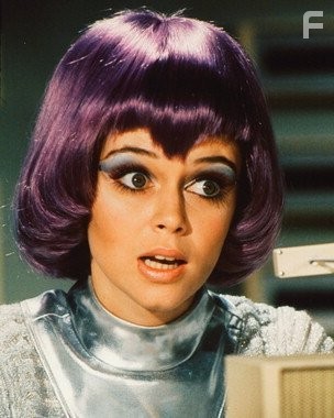 Gabrielle Drake in Н.Л.О. (1970)