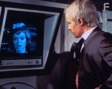 Gabrielle Drake in Н.Л.О. (1970)