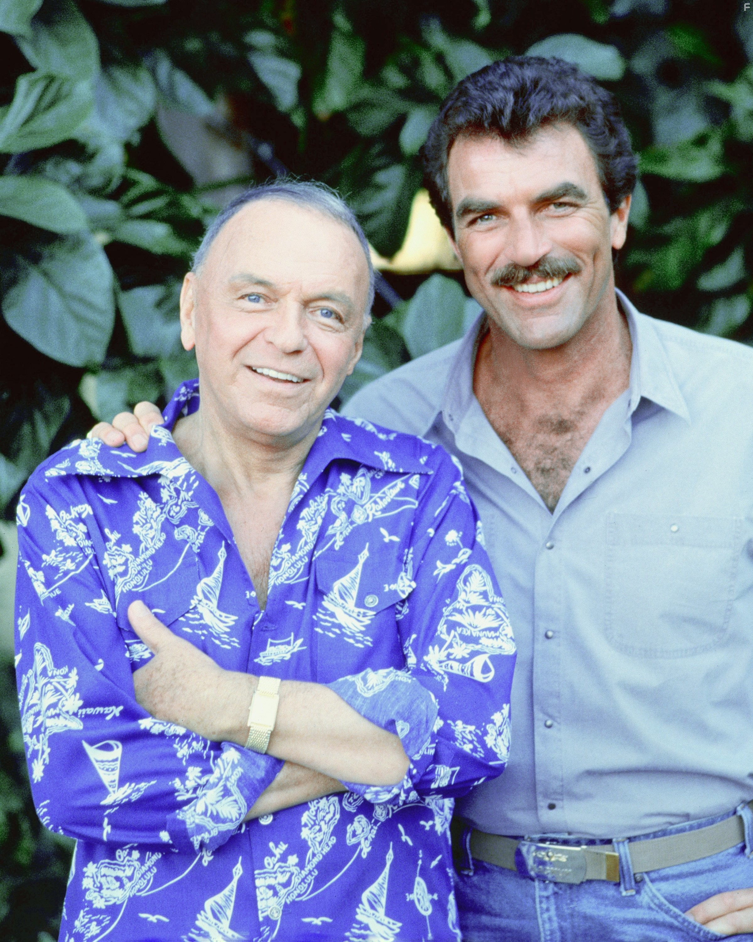 Frank Sinatra and Tom Selleck in Частный детектив Магнум (1980)