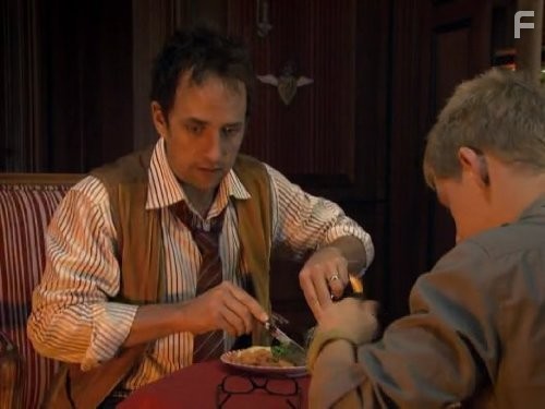 Robert Moloney in K9 (2009)