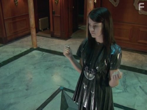 Maia Mitchell in K9 (2009)