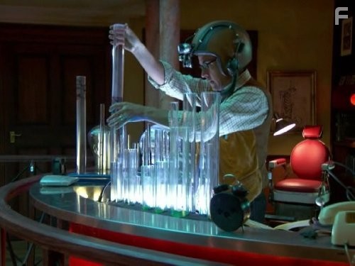 Robert Moloney in K9 (2009)